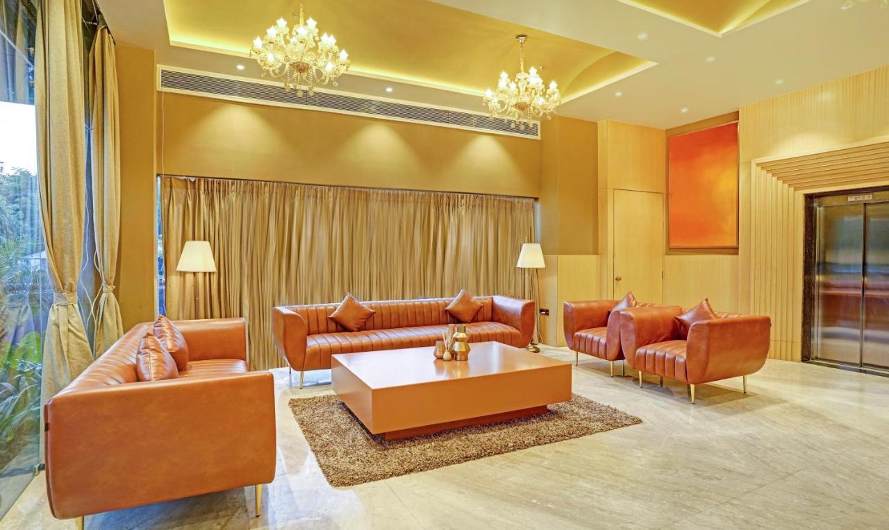 Treebo Premium Golden Bliss Trimurti Nagar Square Nagpur Esterno foto