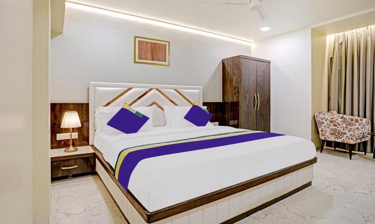 Treebo Premium Golden Bliss Trimurti Nagar Square Nagpur Esterno foto
