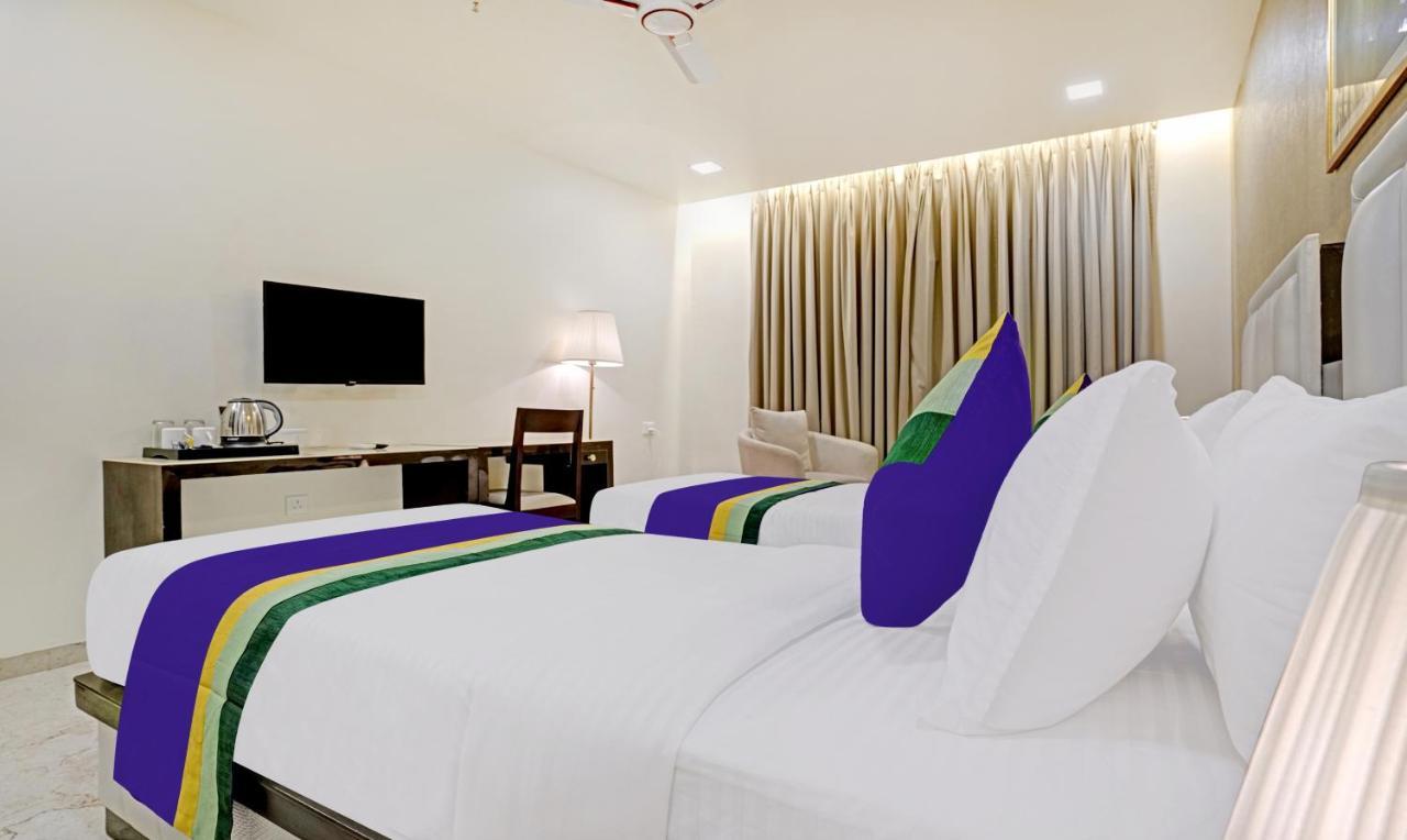 Treebo Premium Golden Bliss Trimurti Nagar Square Nagpur Esterno foto