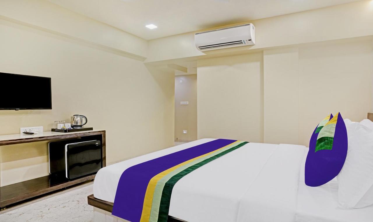 Treebo Premium Golden Bliss Trimurti Nagar Square Nagpur Esterno foto