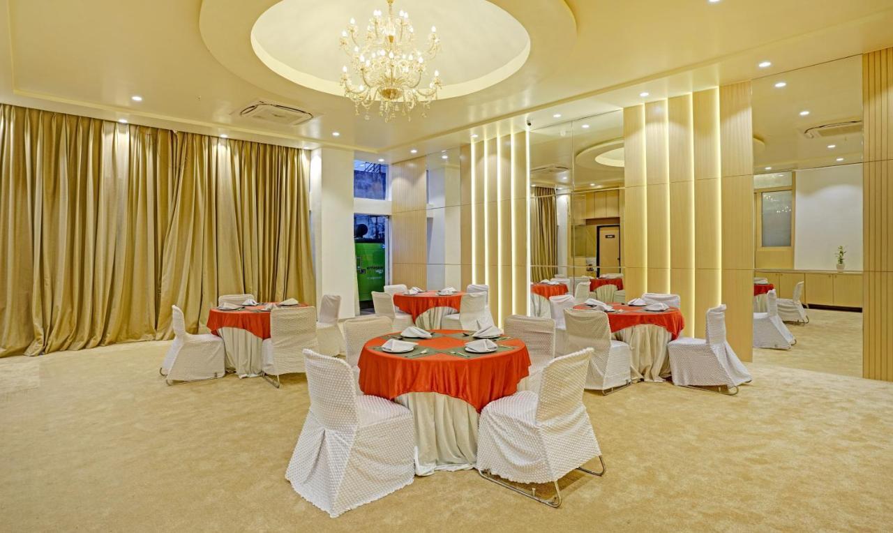 Treebo Premium Golden Bliss Trimurti Nagar Square Nagpur Esterno foto