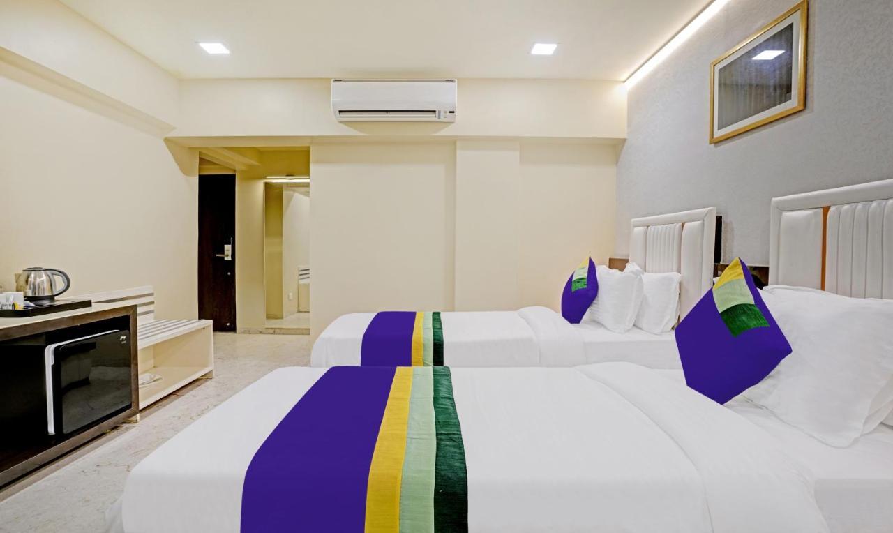 Treebo Premium Golden Bliss Trimurti Nagar Square Nagpur Esterno foto