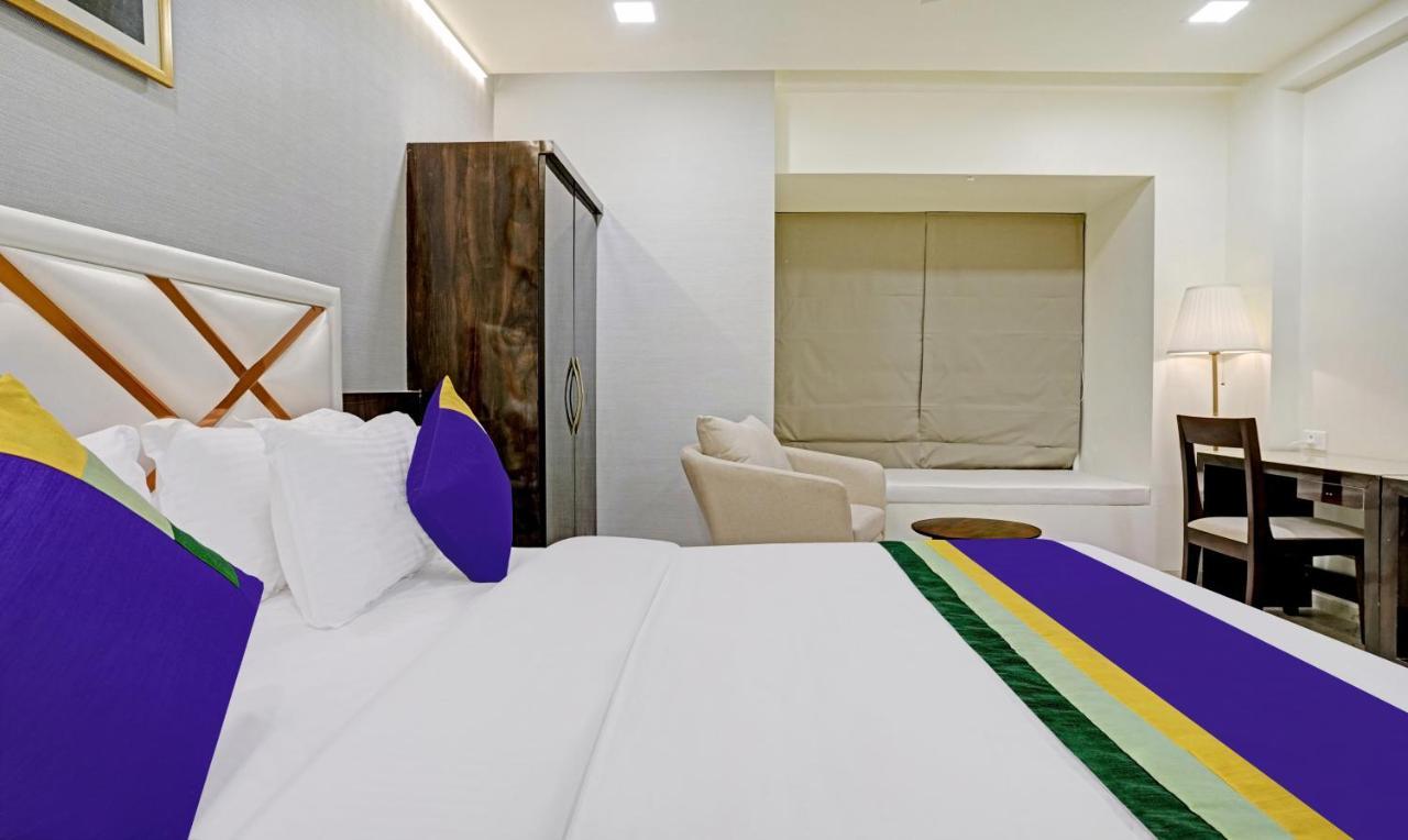 Treebo Premium Golden Bliss Trimurti Nagar Square Nagpur Esterno foto