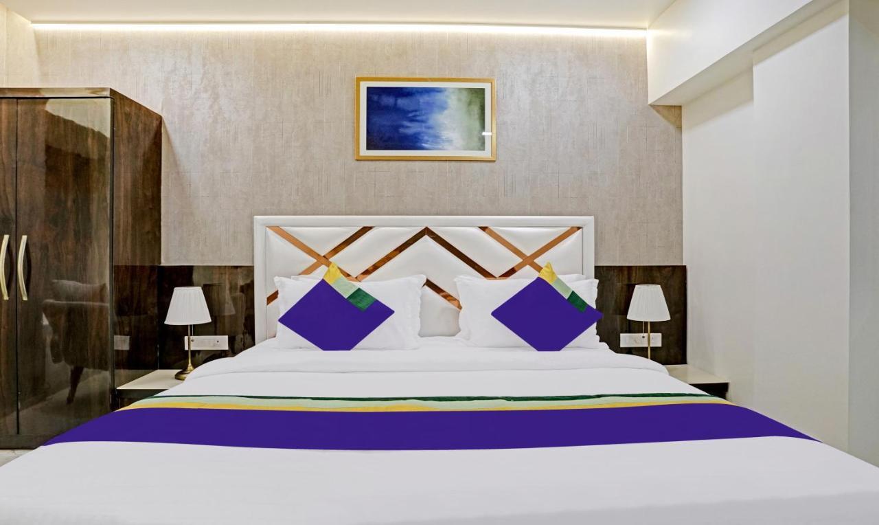 Treebo Premium Golden Bliss Trimurti Nagar Square Nagpur Esterno foto
