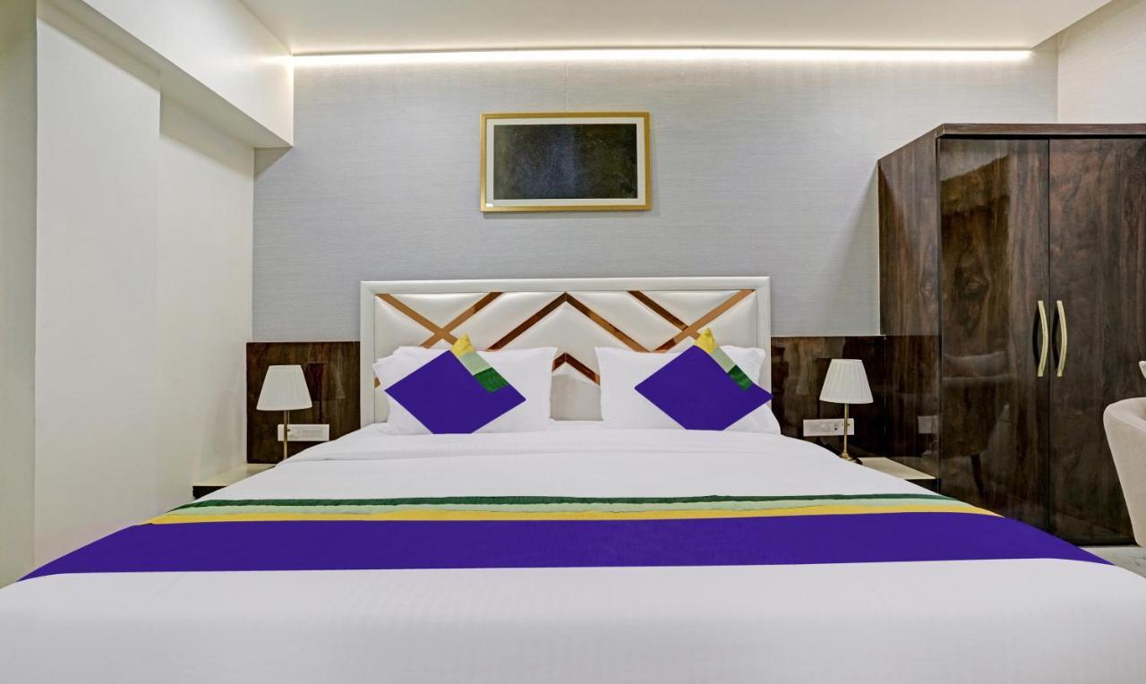 Treebo Premium Golden Bliss Trimurti Nagar Square Nagpur Esterno foto